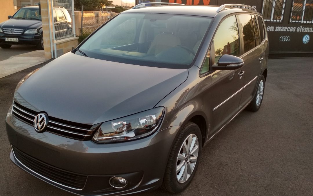 Volkswagen Touran 1.6 TDI  7 plazas (ref 225)